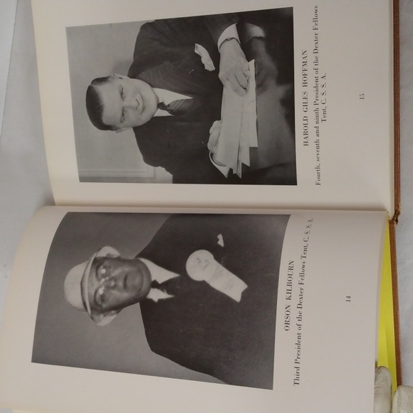 Circus Saints and Sinners - The Comical Chronicle of the Dexter Fellows Tent - Picture 10 of 15